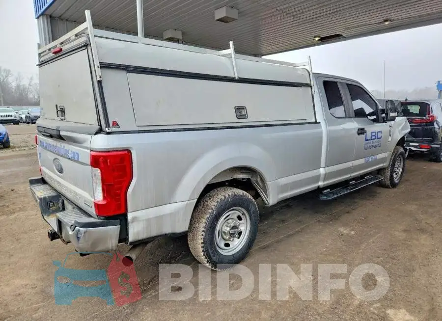 1FT7X2A64JEC70345 Photo# 3