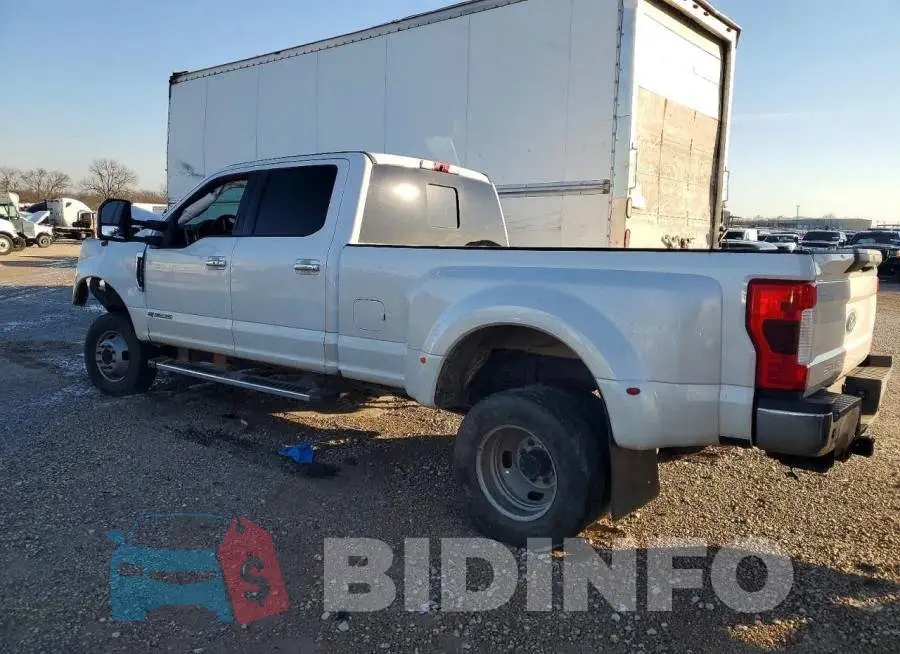1FT8W3DT8JEB88522 Photo# 2
