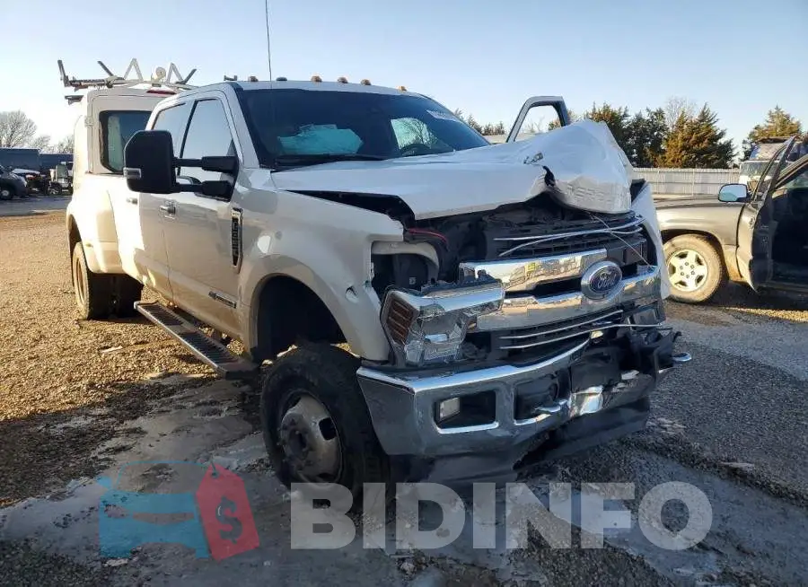 1FT8W3DT8JEB88522 Photo# 4