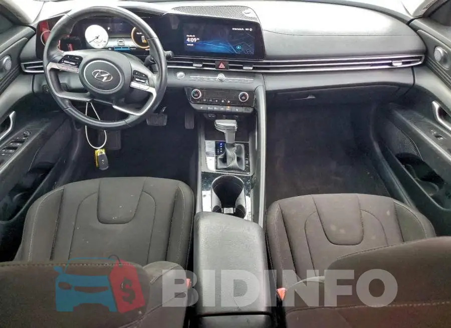 KMHLS4AG0PU510275 Photo# 8
