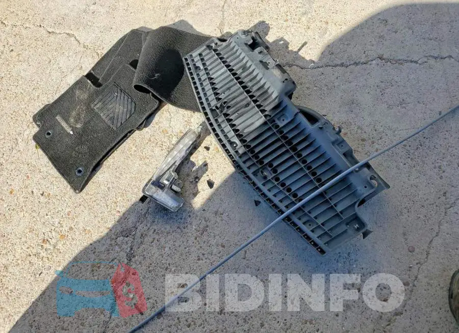5YFBURHE6HP708949 Photo# 12