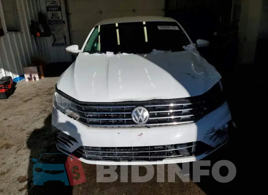 1VWDT7A30HC007774 Photo# 5