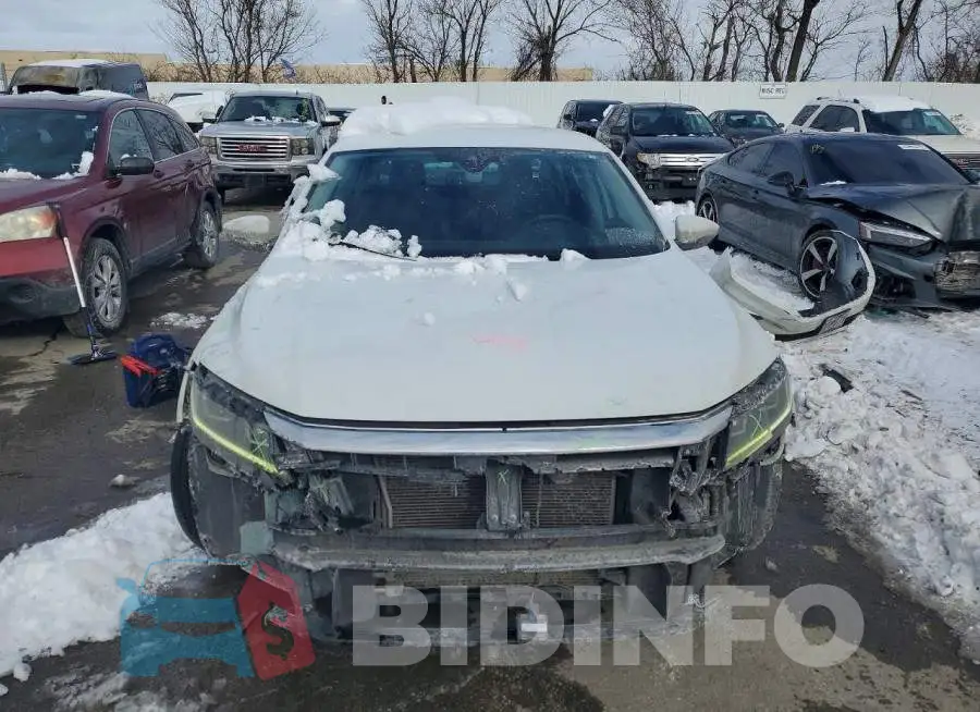 1VWSA7A32LC022363 Photo# 5