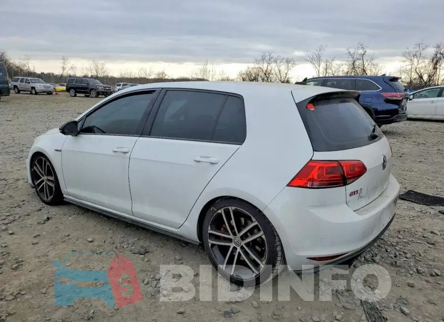3VW447AUXHM073527 Photo# 2