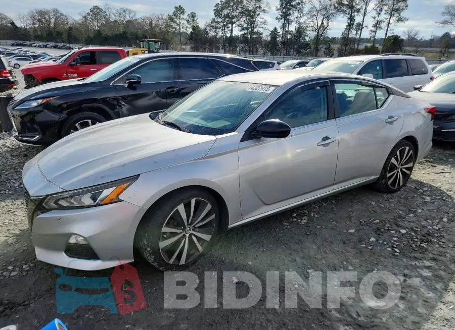 1N4BL4CV9KC125746 Photo# 1