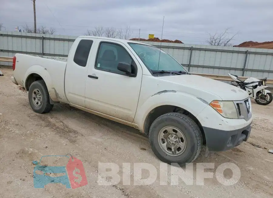1N6BD0CT8JN757040 Photo# 4