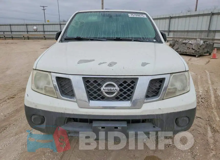 1N6BD0CT8JN757040 Photo# 5