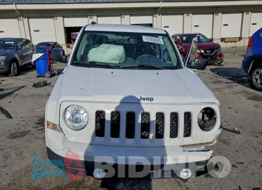 1C4NJRFB9HD158809 Photo# 5
