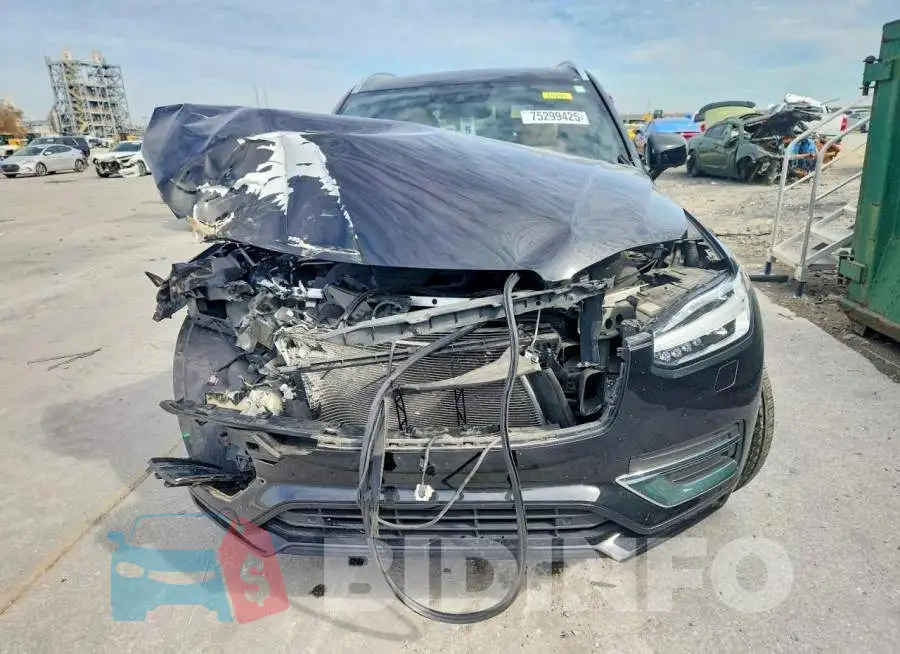 YV4A22PL9M1717519 Photo# 5