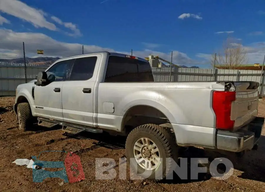 1FT7W2BT5HEB59577 Photo# 2