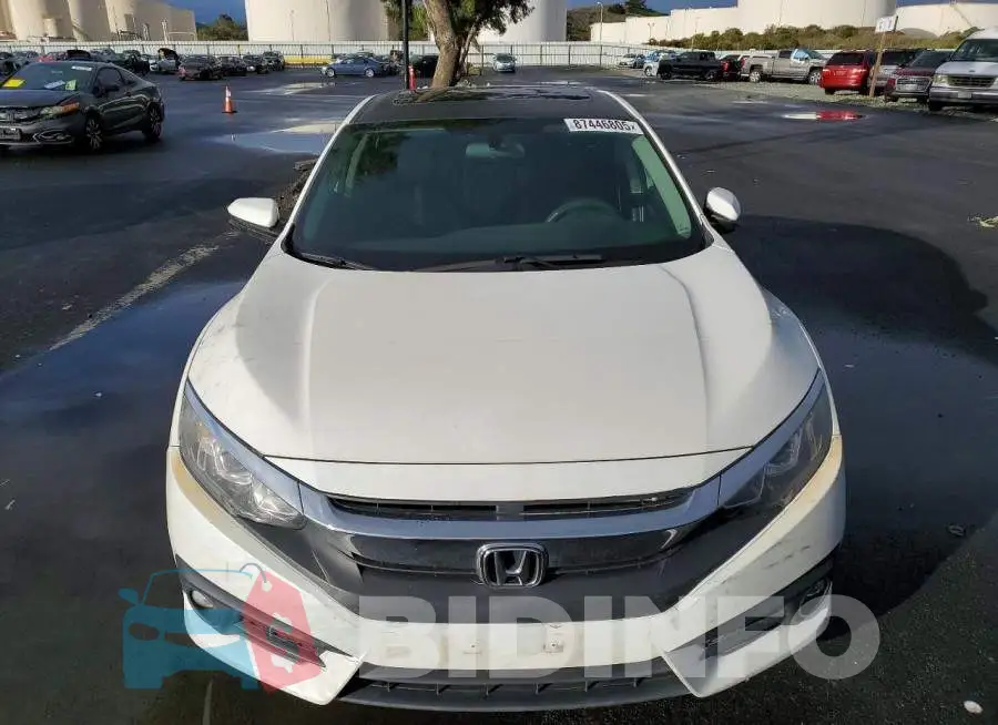 19XFC1F33HE205663 Photo# 5