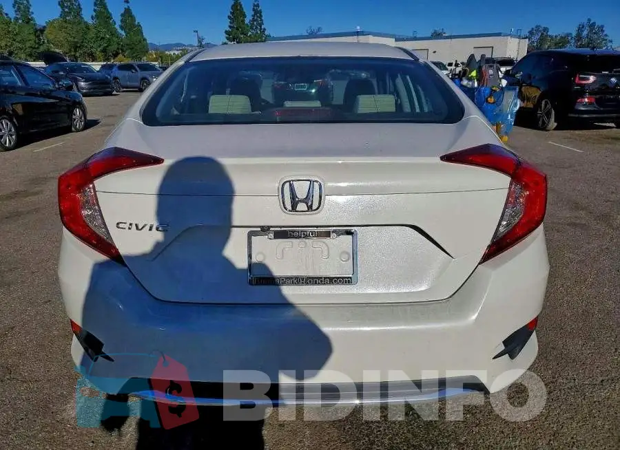 2HGFC2F64LH558282 Photo# 6
