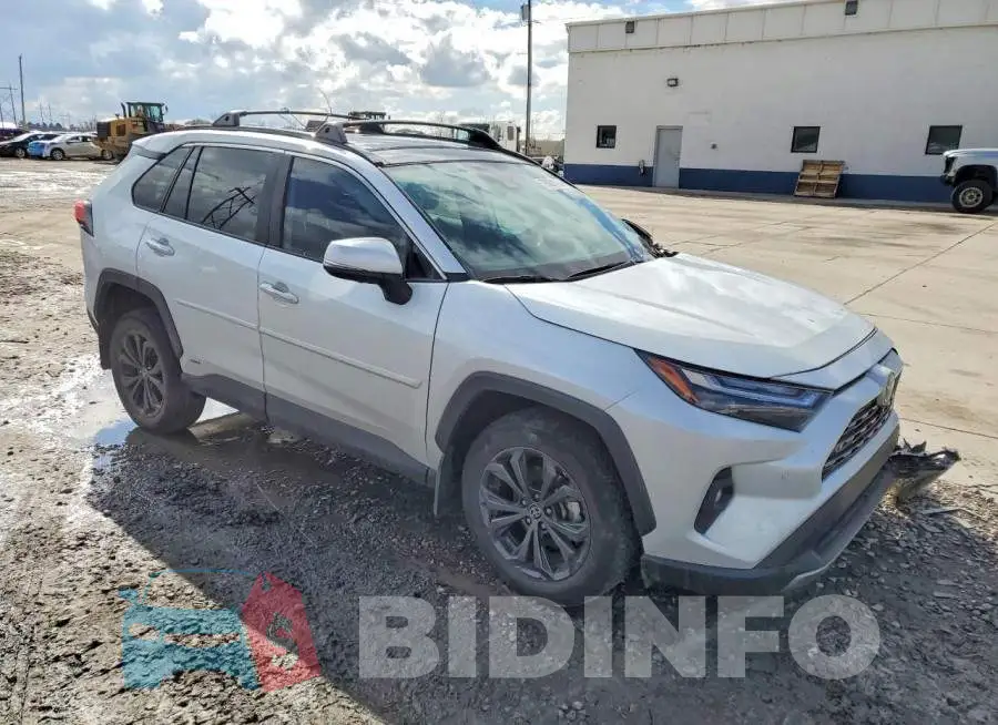 4T3D6RFV6PU107194 Photo# 4