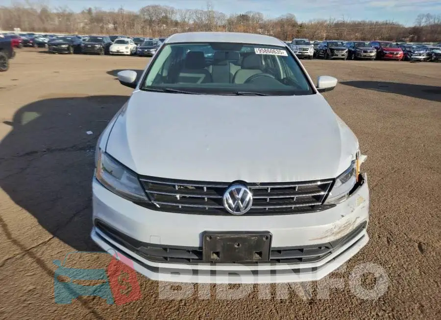 3VW2B7AJ3JM245650 Photo# 5