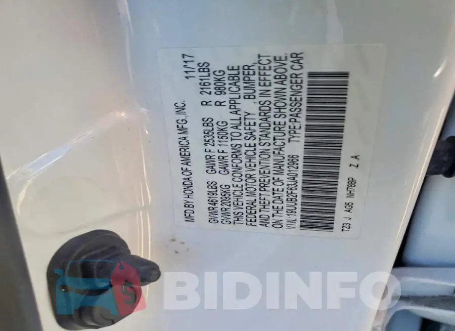 19UUB2F63JA012966 Photo# 12