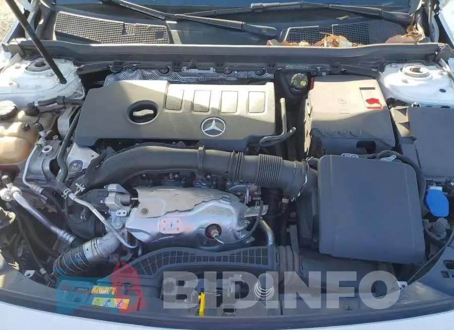 WDD3G4EB5KW014072 Photo# 11