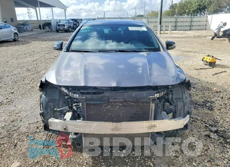 WDDSJ4EB7JN632401 Photo# 5