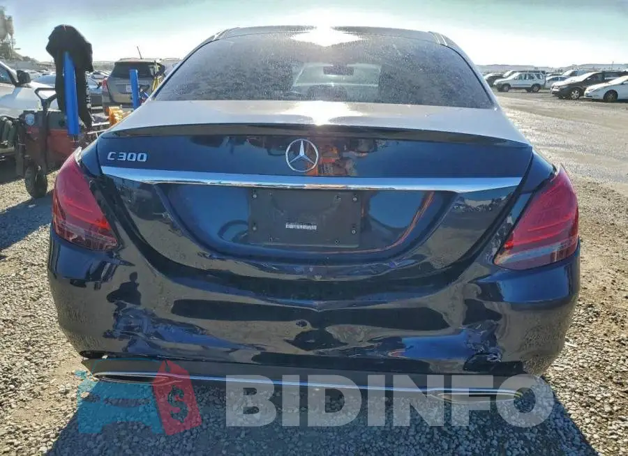 WDDWF8DBXLR532641 Photo# 6