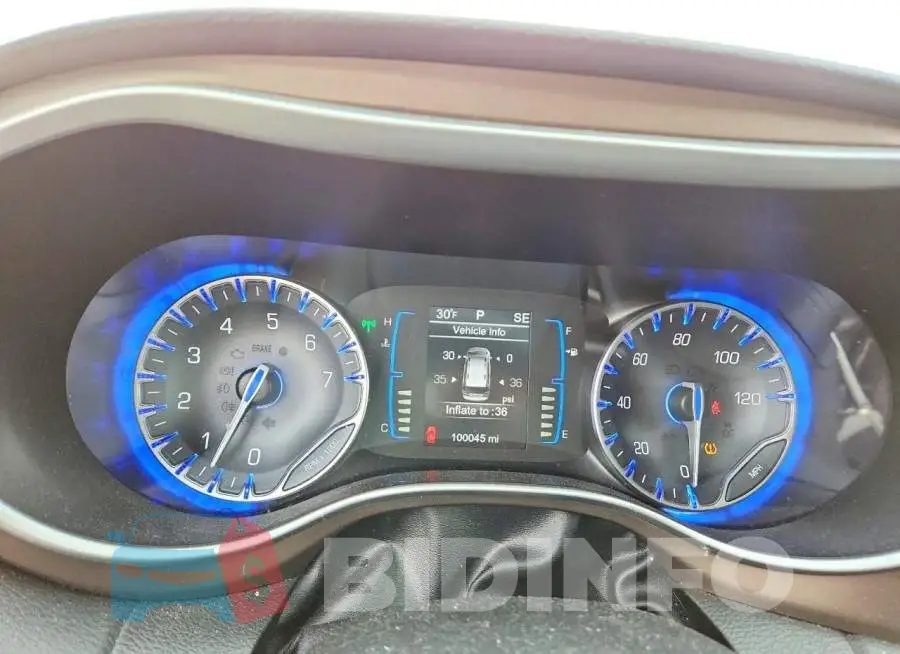 2C4RC1DGXHR588972 Photo# 9