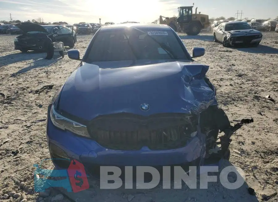 3MW5R1J00M8B52384 Photo# 5