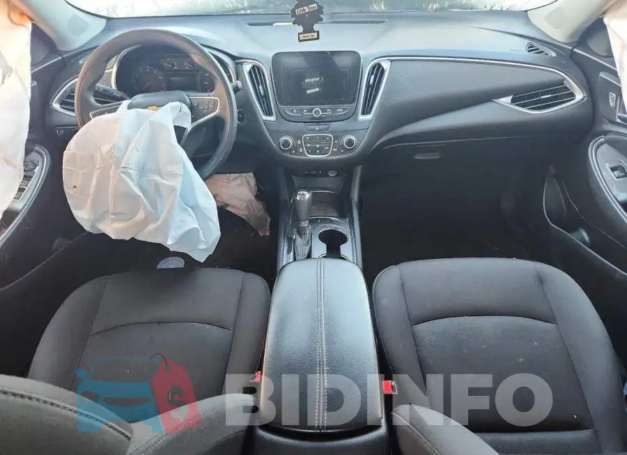 1G1ZD5ST1KF107793 Photo# 8