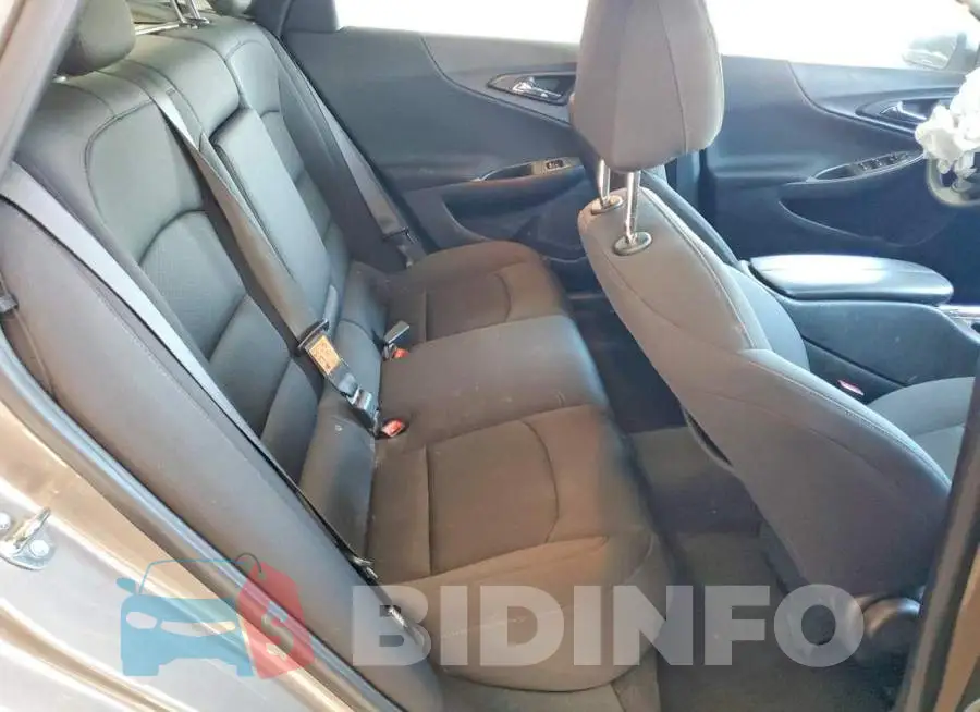 1G1ZD5ST9PF163097 Photo# 10