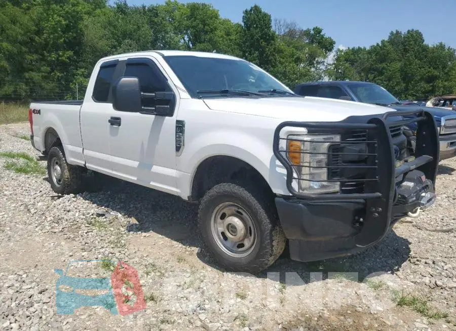 1FT7X2B60HEF27591 Photo# 4