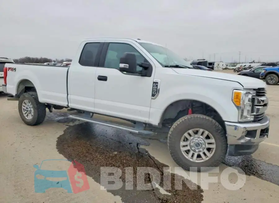 1FT7X2B68HEB77417 Photo# 4