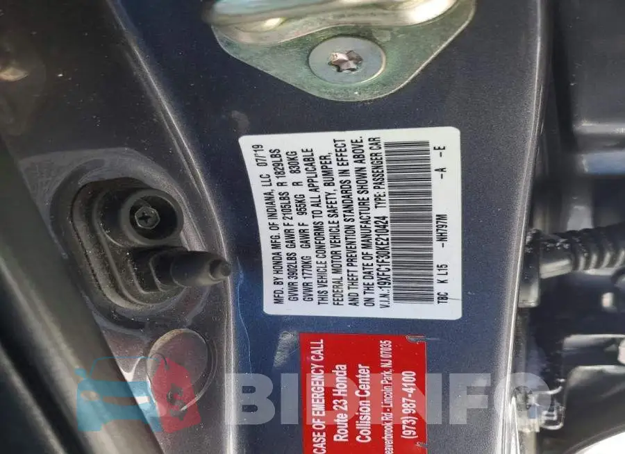 19XFC1F30KE210424 Photo# 12