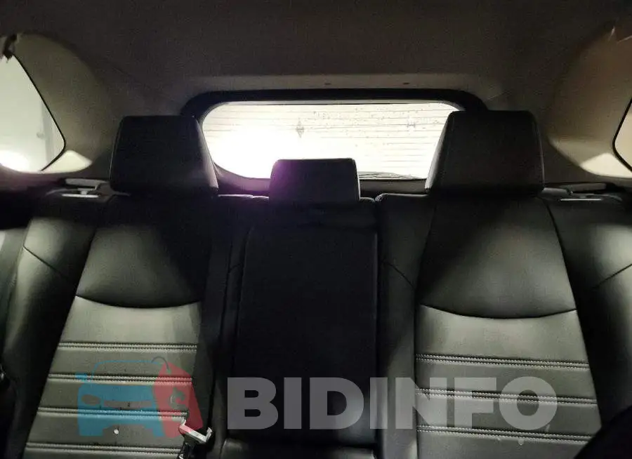 2T3A1RFV6PC350135 Photo# 10
