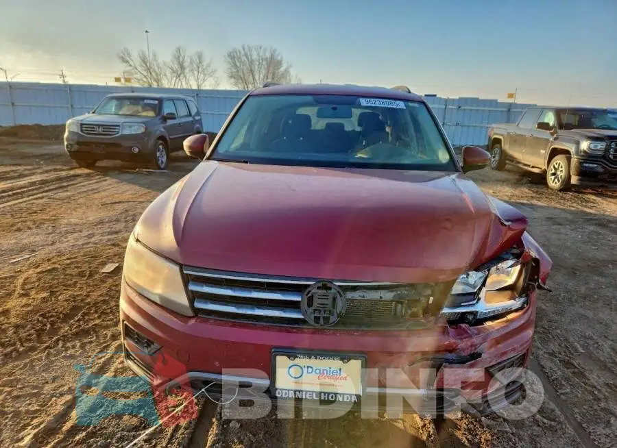 3VV1B7AX3JM115131 Photo# 5