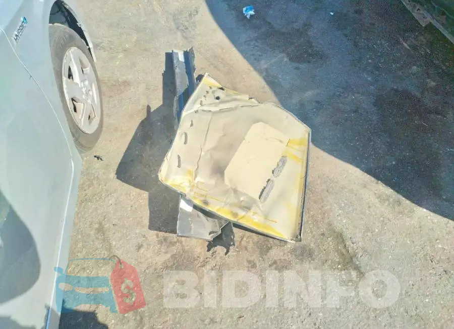 WBA8B3G52HNU35145 Photo# 12