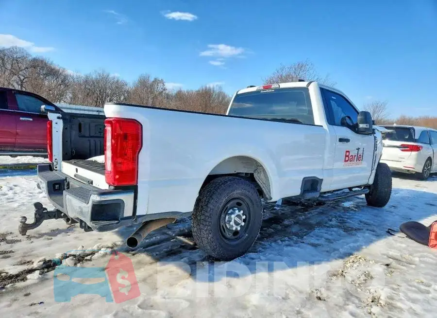 1FTBF2AA6PED43483 Photo# 3