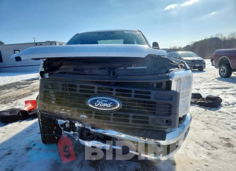 1FTBF2AA6PED43483 Photo# 5