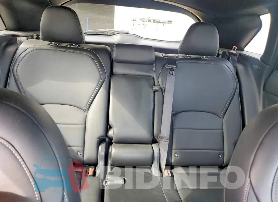 3PCAJ5M18LF110480 Photo# 10