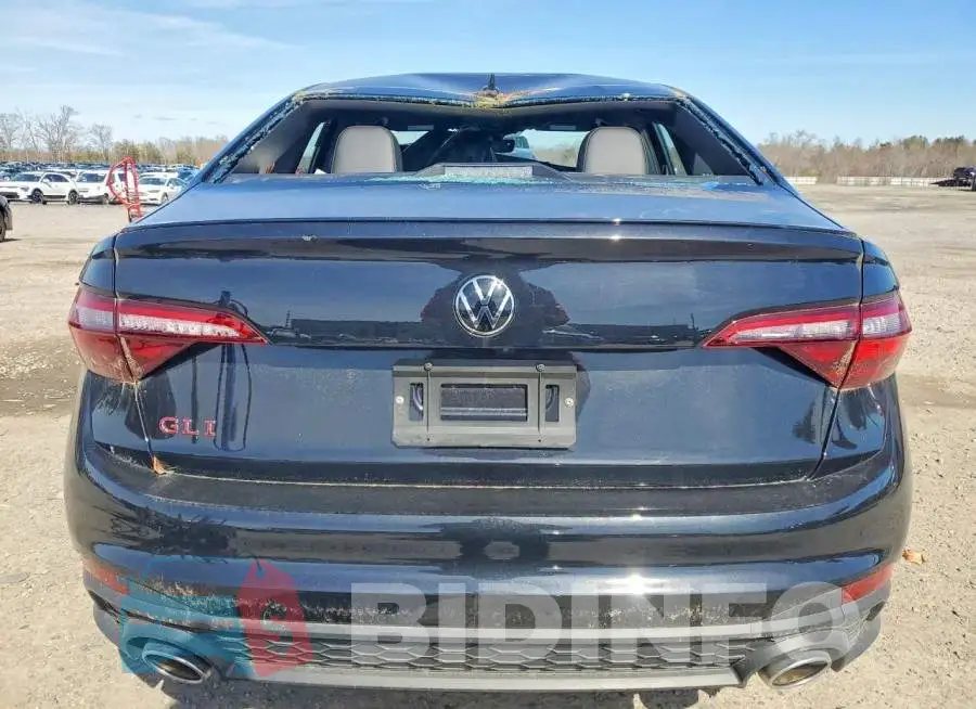 3VW1T7BU1RM062745 Photo# 6