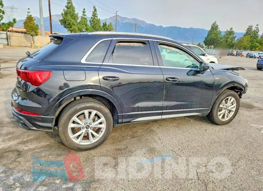 WA1DECF39N1028770 Photo# 3