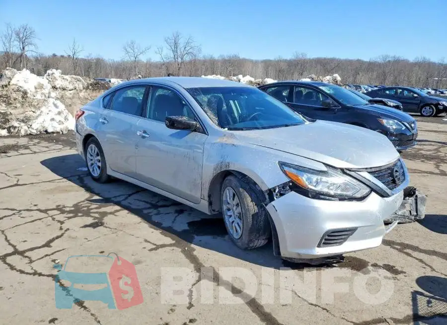 1N4AL3AP5HN364055 Photo# 4