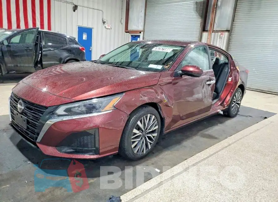 1N4BL4DV2PN386548 Photo# 1
