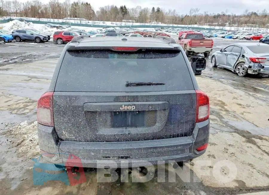 1C4NJCBAXHD117602 Photo# 6