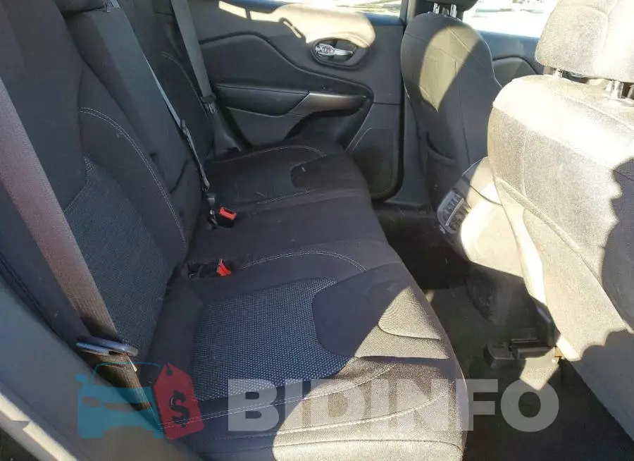 1C4PJLCB6LD610444 Photo# 11