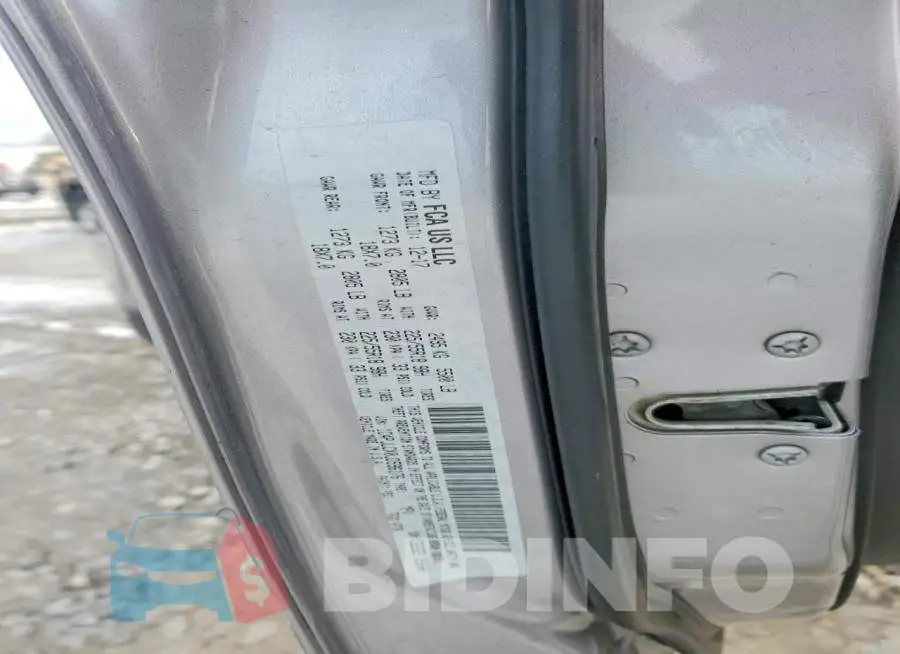 1C4PJLCX0JD596176 Photo# 13