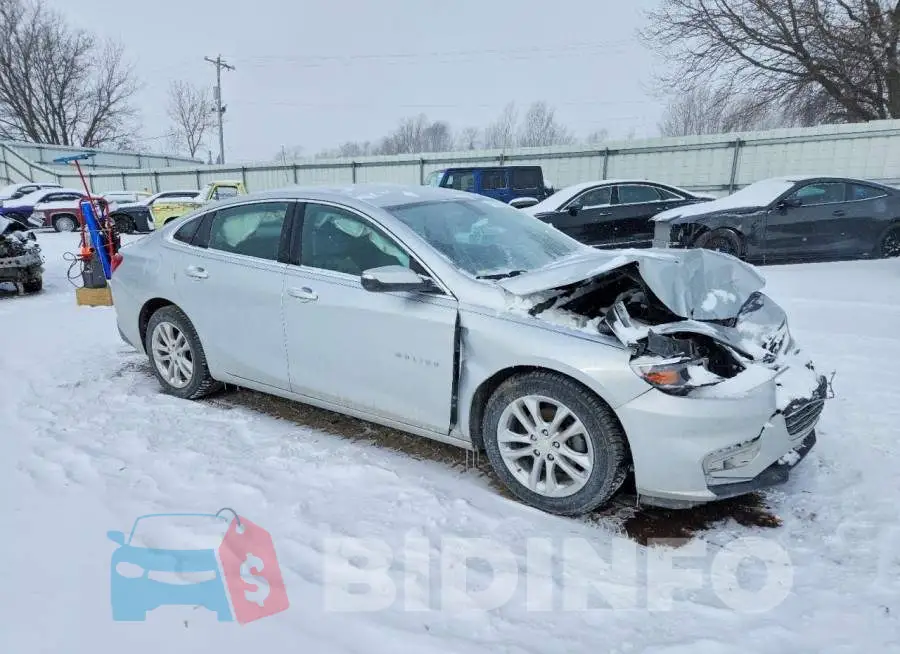 1G1ZD5ST5JF105351 Photo# 4