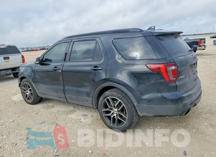 1FM5K8GT0HGA15157 Photo# 2