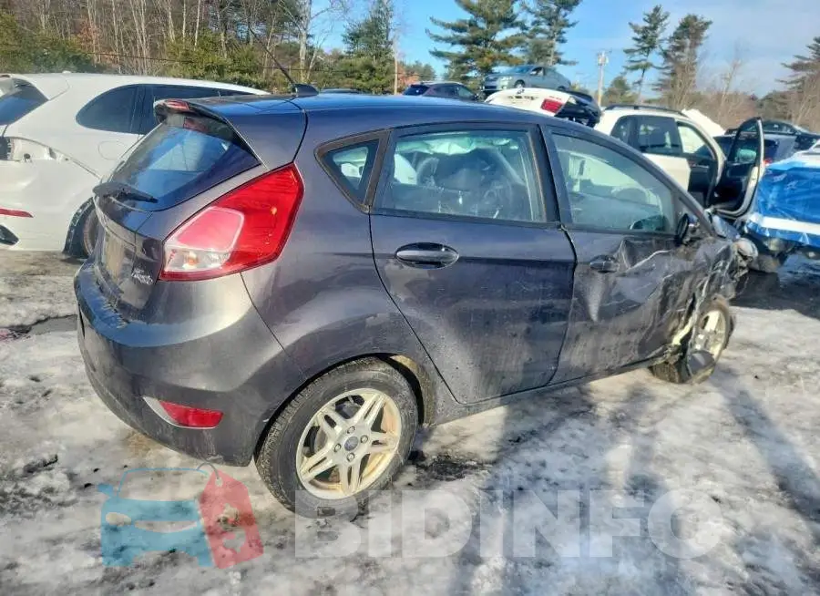 3FADP4EJXHM152470 Photo# 3