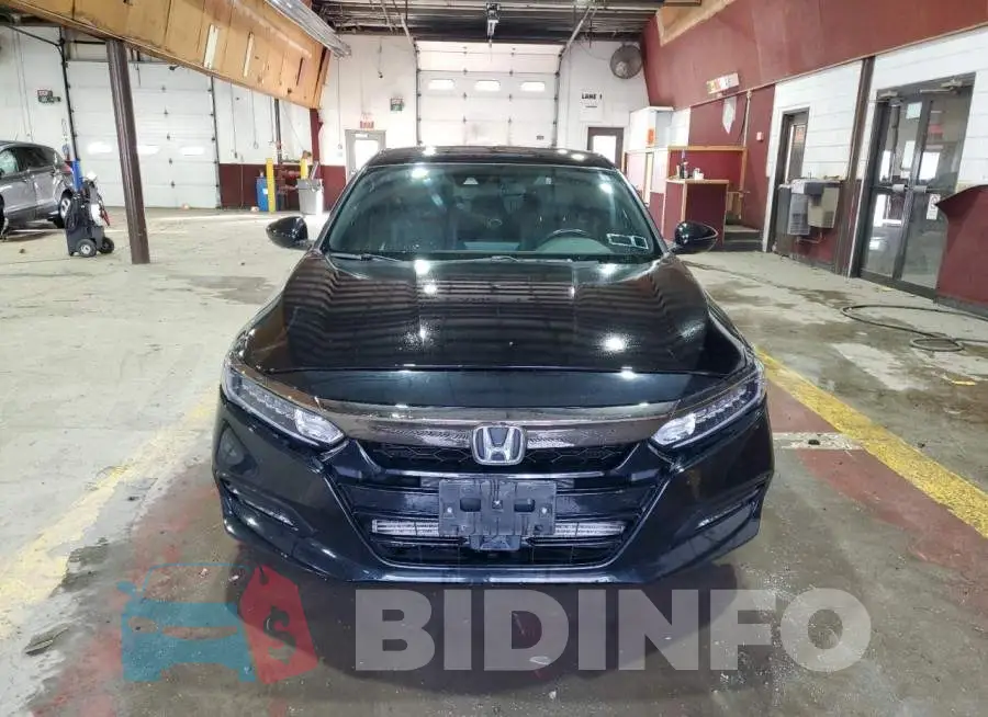 1HGCV1F37KA138056 Photo# 5