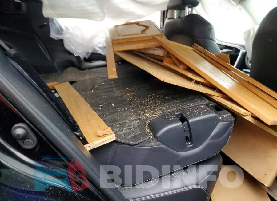 2T3A1RFV8MC235046 Photo# 10