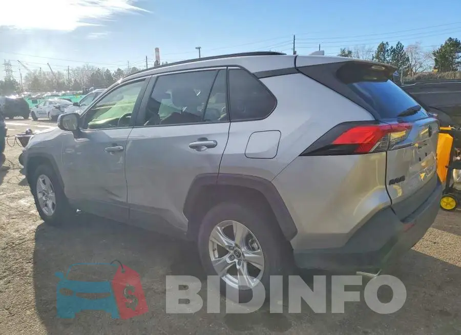 JTMP1RFV1KD038738 Photo# 2