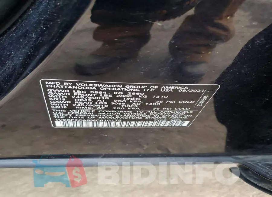 1V2GP2CA8MC610175 Photo# 10