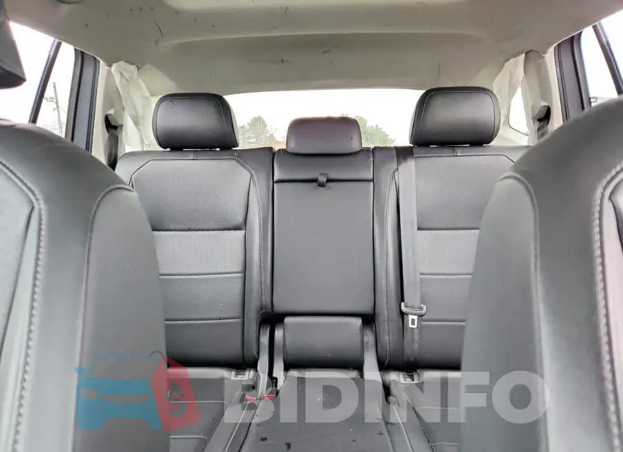 3VV2B7AX0LM116812 Photo# 10